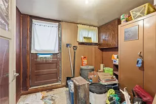 323 Hillside Ave, Ellwood City, PA 16117 - Photo 18