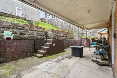 323 Hillside Ave, Ellwood City, PA 16117 - Photo 20