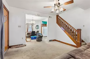 323 Hillside Ave, Ellwood City, PA 16117 - Photo 6