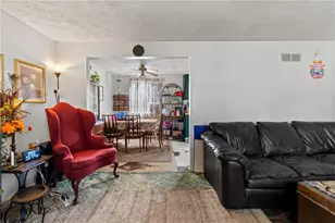 1781 Ivanhoe Dr, North Huntingdon, PA 15642 - Photo 4