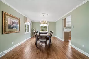 405 Laurelwood Dr, Pittsburgh, PA 15116 - Photo 6