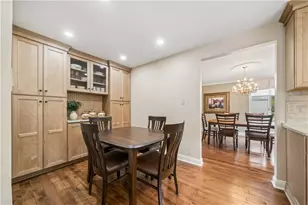 405 Laurelwood Dr, Pittsburgh, PA 15116 - Photo 10