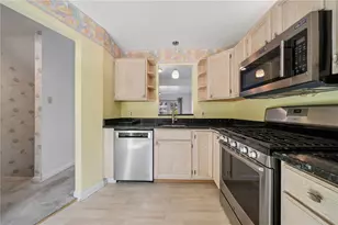 127 Parliament Pl, Pittsburgh, PA 15236 - Photo 10