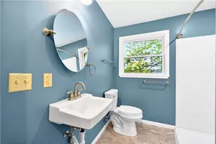 714 Park Ave, Ellwood City, PA 16117 - Photo 22