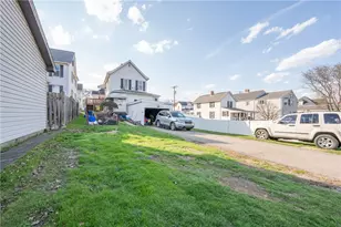 214 N 5th St, Youngwood, PA 15697 - Photo 16