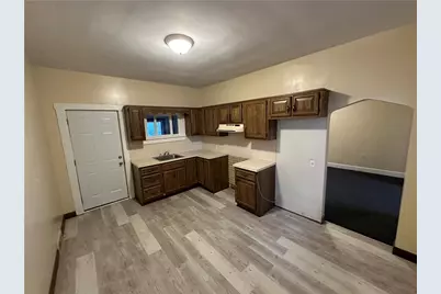 615 Division Street, Monessen, PA 15062 - Photo 4