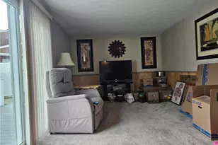 232 Oberlin Dr, Center Township, PA 16001 - Photo 18