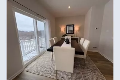 144 Sweetwater Dr #2061, Moon/Crescent Twp, PA 15108 - Photo 4