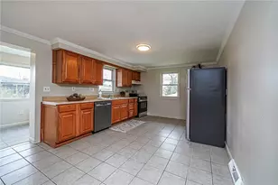 105 Fairlane Dr, Industry, PA 15052 - Photo 14