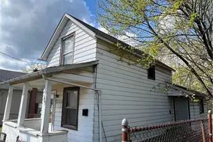 439 Malleable St, Sharon, PA 16146 - Photo 2