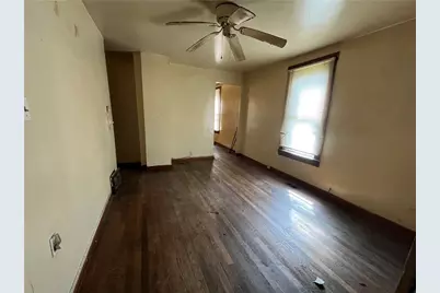 439 Malleable St, Sharon, PA 16146 - Photo 12