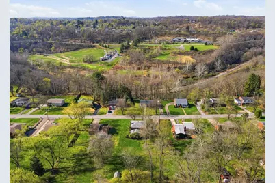 2425 Saddle Dr, Hampton, PA 15101 - Photo 2