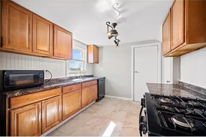 4030 Lebanon Church Rd, West Mifflin, PA 15122 - Photo 14