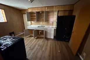 2020 Wayne St, Pittsburgh, PA 15218 - Photo 4