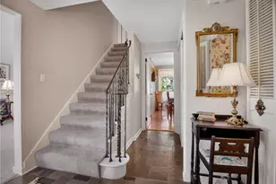 111 Woodshire Dr, Pittsburgh, PA 15215 - Photo 4