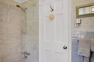 111 Woodshire Dr, Pittsburgh, PA 15215 - Photo 36