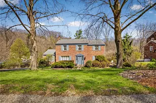 111 Woodshire Dr, Pittsburgh, PA 15215 - Photo 2