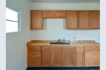 322 Hays Ave, Pittsburgh, PA 15210 - Photo 12