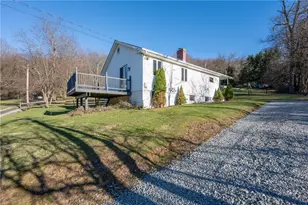 116 Mulling Ln, Mount Pleasant Township, PA 15650 - Photo 2