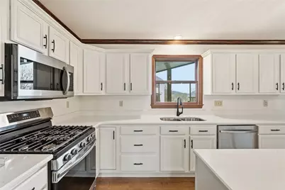 1370 Spyglass Hl, Hempfield Township, PA 15601 - Photo 24