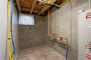2007 Moccasin Dr, South Strabane, PA 15301 - Photo 28