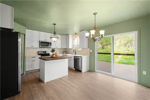2007 Moccasin Dr, South Strabane, PA 15301 - Photo 8