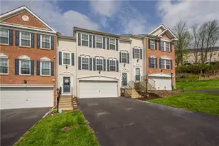 2007 Moccasin Dr, South Strabane, PA 15301 - Photo 2