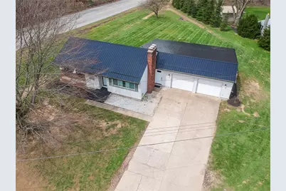 137 Lapin Ln, Pulaski Township, PA 16143 - Photo 4