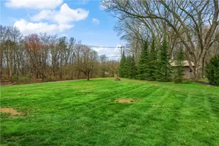 137 Lapin Ln, Pulaski Township, PA 16143 - Photo 6