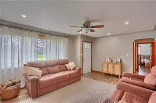 137 Lapin Ln, Pulaski Township, PA 16143 - Photo 12