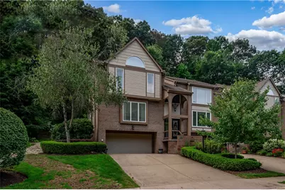 2217 Huntington Court N, Pittsburgh, PA 15090 - Photo 1