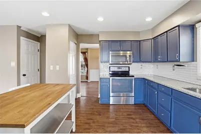 1104 Meadowbrook Dr, Canonsburg, PA 15317 - Photo 8