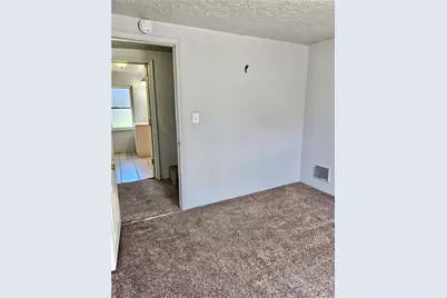 915 Glass Run Rd, Pittsburgh, PA 15236 - Photo 8