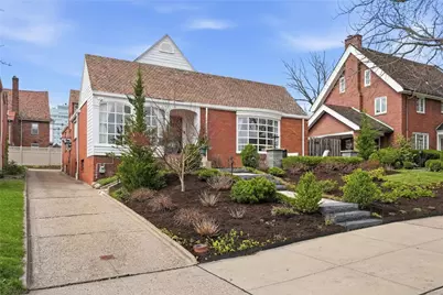 1449 N Highland Ave, Pittsburgh, PA 15206 - Photo 2