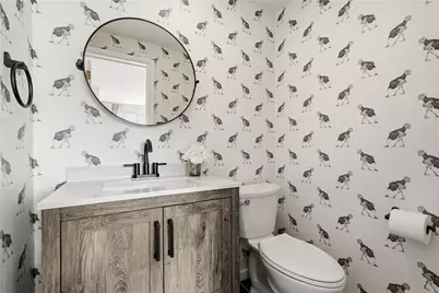 1449 N Highland Ave, Pittsburgh, PA 15206 - Photo 12