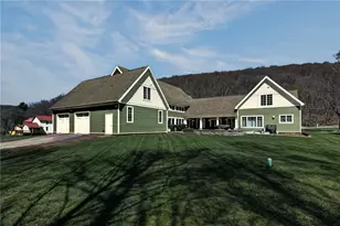 690 Main St, Vintondale, PA 15961 - Photo 36