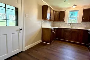 42 Strean St, North Franklin Township, PA 15301 - Photo 8