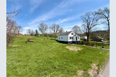 42 Strean St, North Franklin Township, PA 15301 - Photo 2