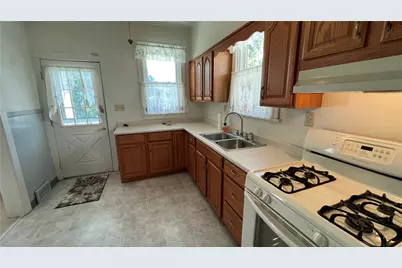 421 Argonne Drive, New Kensington, PA 15068 - Photo 6