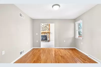 1106 Highland Ave, Harmony Township, PA 15003 - Photo 8