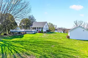 8 Snyder Ave, Carroll Twp, PA 15063 - Photo 8