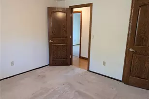 105 Ramage Rd, Pittsburgh, PA 15214 - Photo 20