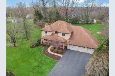 110 Larkspur Circle, Penn Township, PA 16002 - Photo 2