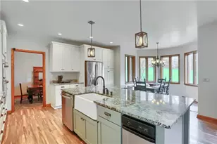 110 Larkspur Cir, Penn Township, PA 16002 - Photo 16