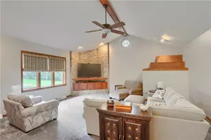 110 Larkspur Cir, Penn Township, PA 16002 - Photo 20