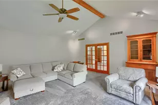 110 Larkspur Cir, Penn Township, PA 16002 - Photo 22