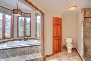 110 Larkspur Cir, Penn Township, PA 16002 - Photo 28