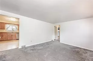 112 Neilson Dr, Jefferson Hills, PA 15025 - Photo 4