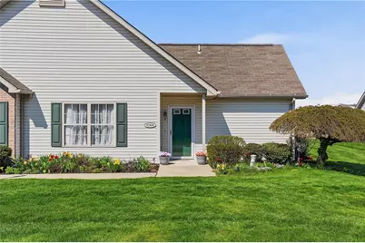 1064 Timberwood Dr, Chippewa Township, PA 15010 - Photo 2