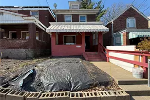 822 Shawnee St, East Pittsburgh, PA 15219 - Photo 1